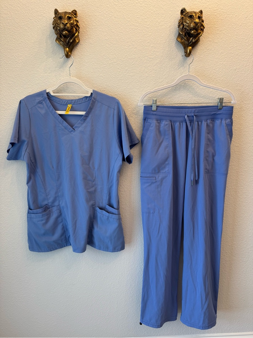 WonderWink Light Blue V-Neck Scrub Top and Drawstring Pants